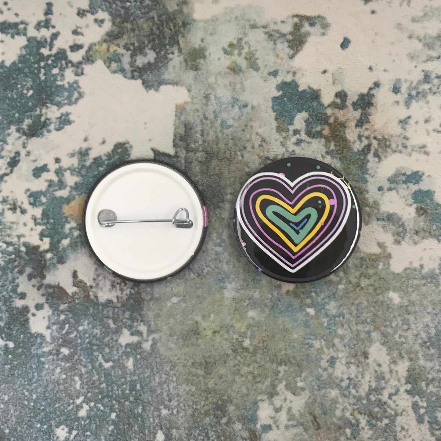 B Tick Heart Medium Pin